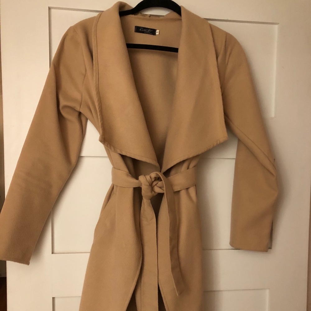 Camel wool tench coat